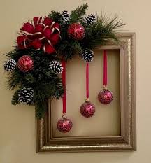 Last Minute Diy Christmas Decorations On A Budget Picture Frame Wreaths Snowman Craft Christmas Wreaths Diy Christmas Decorations Wreaths Christmas Wreaths