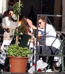 Dominic west and his wife, catherine fitzgerald, released a handwritten note insisting that their marriage is strong as intimate photos of him and lily james surface. Dominic West S Wife Catherine Fitzgerald Flies Alone To Ireland For Work Trip Newsopener