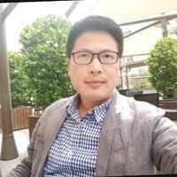 Bruce Hong's Instagram, Twitter & Facebook