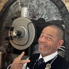 Come Ride With Me (@ComeRideWithLamar) • Facebook