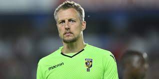 Pasveer started playing football at local sc enschede. Remko Pasveer Footie Spot