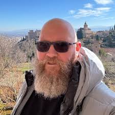 Lee Brookes (@leebrookes42) • Threads, Say more