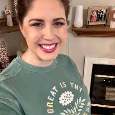 Hillary Leavitt's Instagram, Twitter & Facebook