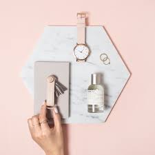 Orbitkey 2 0 Key Organizer Compact Way To Organize Your Keys Get Rid Of Bulky And Cluttered Keys With This Leather Leather Key Gold Collection Key Organizer