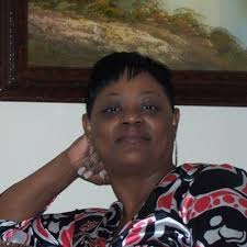 Regina Winfrey's Instagram, Twitter & Facebook