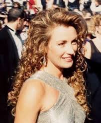 This is actress jane seymour, who turns 63 next month. Les Ombres Du Passe Dvdtoile
