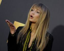 The 15 best hairstyles with bangs to try right now. 16 Hairstyles With Bangs Bangs For Face Shape
