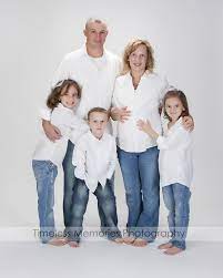 Blue Jeans And White Shirts Funny Family Photos Family Posing White Shirt And Blue Jeans