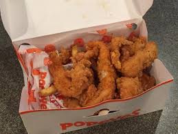 Chicken tenders or chicken fingers as they are most frequently called in restaurants, have always been a weakness of mine. Popeye S Spicy Chicken Strips Picture Of Popeyes Louisiana Kitchen Tempe Tripadvisor