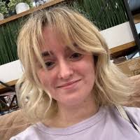 10+ "Danielle Amaral" profiles