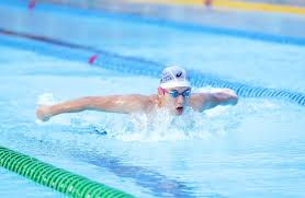 選手相關影片： 《奧運》 改變不了環境改變自己 王冠閎突破再進步 【運動員的1天】游進東京奧運－王冠閎的一天. Tjsnxipaarewrm