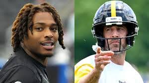 Zev Carter's Instagram, Twitter & Facebook