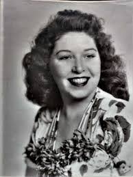 Sonia Lange's Instagram, Twitter & Facebook