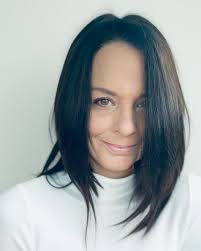 Angie Roe's Instagram, Twitter & Facebook