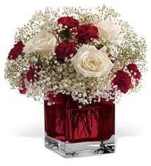 Maybe you would like to learn more about one of these? Form White And Red Rose Baby S Breath Filler Baby S Breath Mass White Rose Overall Form Dome Shaped Arr Red Centerpieces Rose Centerpieces Flower Arrangements