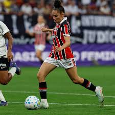 São Paulo busca encerrar hegemonia do Corinthians em ‘despedida’ das bets do futebol