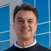 Joni Summers's Instagram, Twitter & Facebook