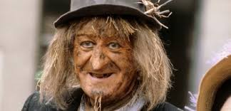 Bernard joseph cribbins, obe (born 29 december 1928) is an english actor, comedian, and singer whose career has spanned over 70 years. Kids Tv Favourite Worzel Gummidge Is Being Remade For New Comeback Series