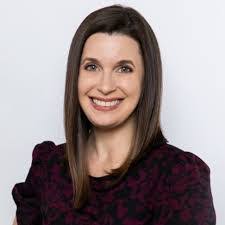 Holly Meredith's Instagram, Twitter & Facebook