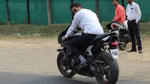 Honda cbr600rr will be soon launched in india with an estimated price tag of rs 6 lakh. Cbr 600 Loud Exhaust Pune India Youtube