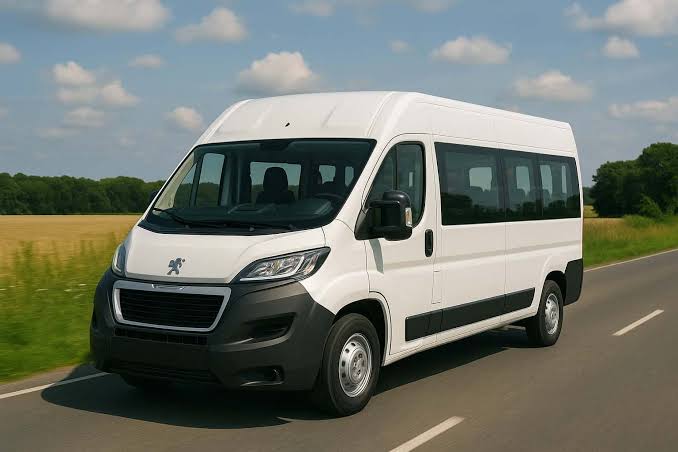 Mini Bus
