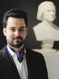 Mustra Benesch Antallal, a Veszprémi Érseki Pincészet főborászával