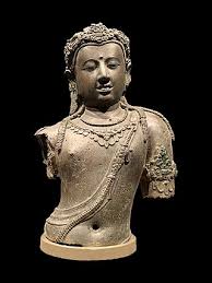 Pada akhir prasasti terdapat doa untuk dapunta hyang sri jayanasa. Srivijaya Wiki Thereaderwiki