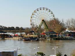 overloaded ferry sinks in tigris near