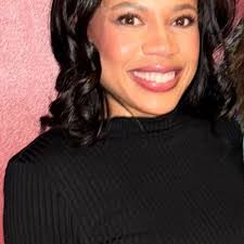 Candi Childers's Instagram, Twitter & Facebook