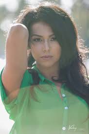 Natalie Avakian's Instagram, Twitter & Facebook