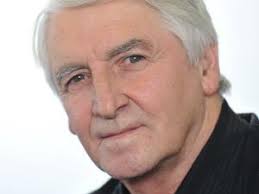 Nursing the pint like Bella Doyle