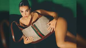 Georgina rodriguez is a popular spanish model. Nude Georgina Rodriguez Covered Only By A Handbag Sizzles Instagram Check Out Super Hot Pic Of Cristiano Ronaldo S Girlfriend To Have Your Screens Blessed Latestly