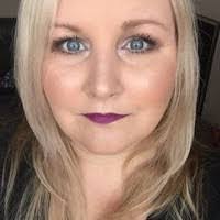 Roseann Mclean's Instagram, Twitter & Facebook