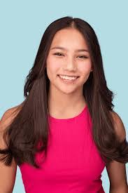 Victoria Lay's Instagram, Twitter & Facebook