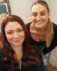 Sarah Perl's Instagram, Twitter & Facebook