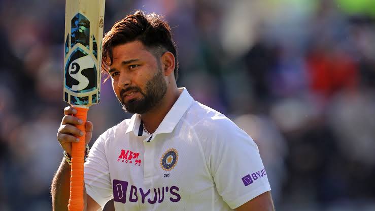Rishabh Pant takes a dig at Bollywood actress Urvashi Rautela