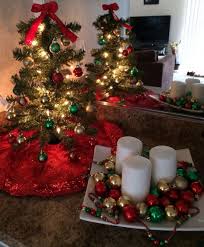 Check out these creative themed christmas tree ideas to brighten your decor and reflect your style. 30 Creative Christmas Decor Ideas For Small Spaces Digsdigs