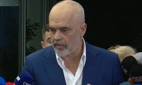 Rama flet për ndërtimet pa leje: Më gjeni një biznesmen të thotë që më ka  dhënë një qindarkë, unë s'jam polic