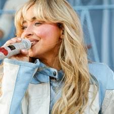 Monae Taylor's Instagram, Twitter & Facebook