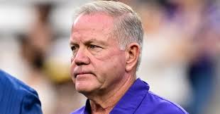 Looks like UK football commit Derrick Kelly is reopening his  recruiting...still considering Kentucky.