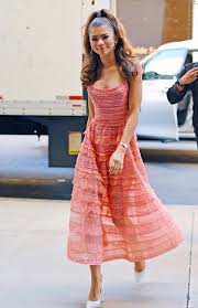 Zendaya Pink Dress Ropa Moda Estilo Fashionista