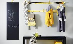 Diese platzsparende garderobe aus stilvollen lederschlaufen ist schnell selbstgemacht. Garderoben Ideen Selbst De