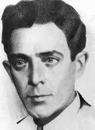 Familia de Martí, sus sobrinos >> José Martí tuvo siete hermanas de las  cuales cinco llegaron a la adultez y cuatro tuvieron una numerosa  descendencia, que a continuación les detallo: 1)Leonor