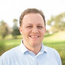 Holly Chunn's Instagram, Twitter & Facebook