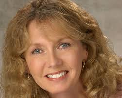 Christine Martindale's Instagram, Twitter & Facebook