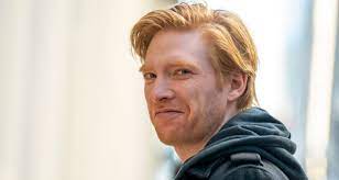 Domhnall gleeson news, gossip, photos of domhnall gleeson, biography, domhnall gleeson help us build our profile of domhnall gleeson! Domhnall Gleeson Locked Down In Dublin Oh S T This Is Embarrassing