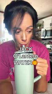 🎃JACK O'LANTERN FLAVORED WATER🎃 #water #flavoredwater #watertok #dri...