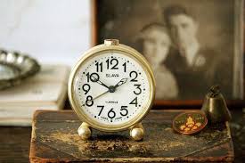 Small Alarm Clock Vintage Desk Clock Beige Alarm Clock Working Vintage Clock Mechanical Alarm Clock Retro Vintage Clock Retro Clock Small Alarm Clock