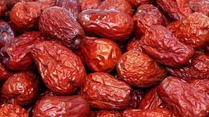 Kurma menjadi salah satu makanan yang wajib hadir selama ramadan. Khasiat Kurma Merah Untuk Wanita