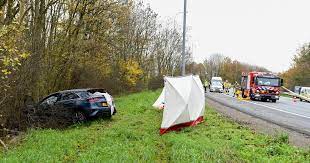 Twee doden door verkeersongeluk bij ijsselstein. Man Van 21 Uit Ijsselstein Komt Om Het Leven Bij Eenzijdig Ongeval Utrecht Ad Nl